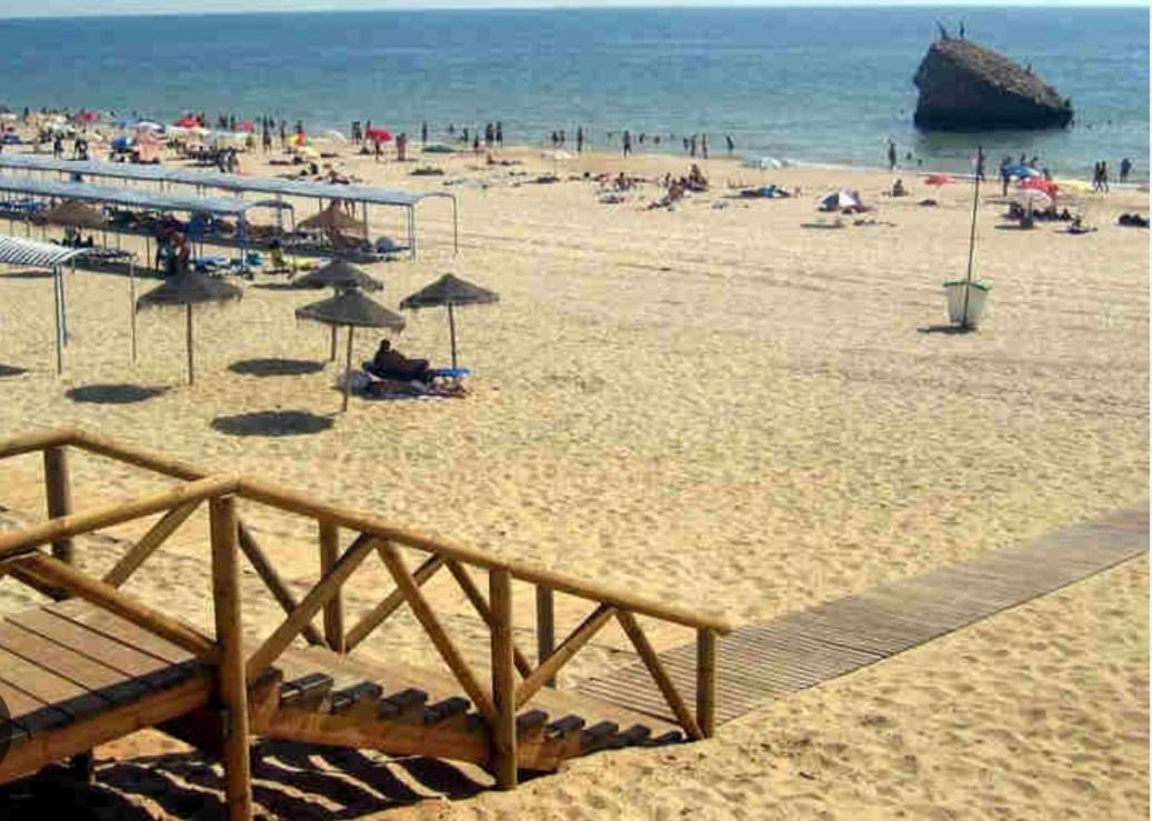 Pequeno Rocio Urbanizacion Privada Holiday home